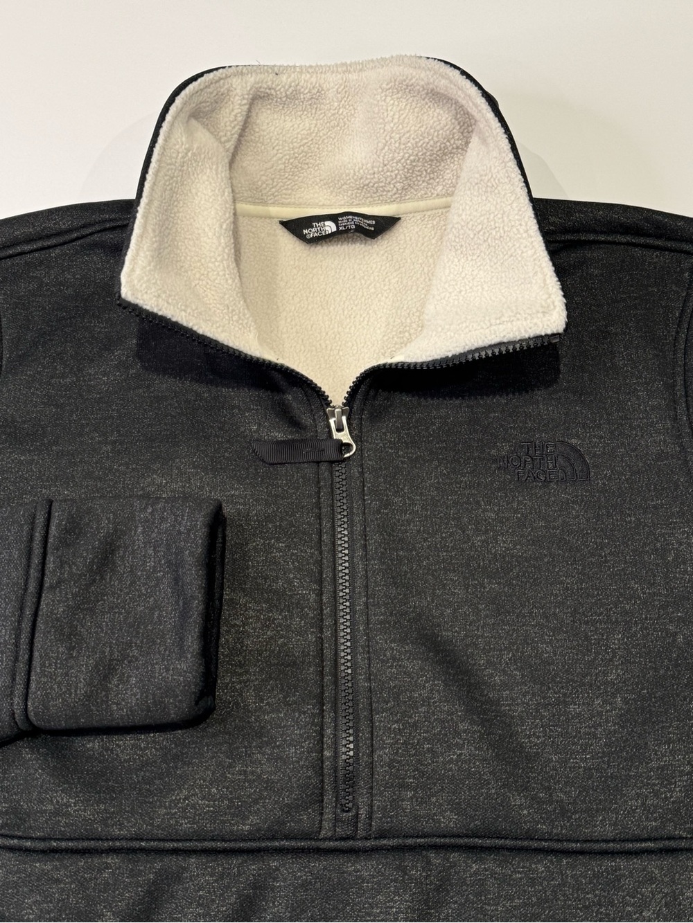 The North Face Women's XL 1/2 Zip Mattea Fleece Pullover Black